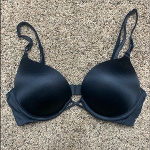 32B VS bra